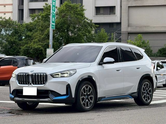 BMW寶馬 IX1 XDRIVE30  第1張相片
