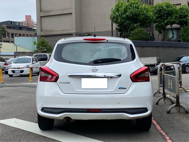 NISSAN日產 TIIDA  第4張相片