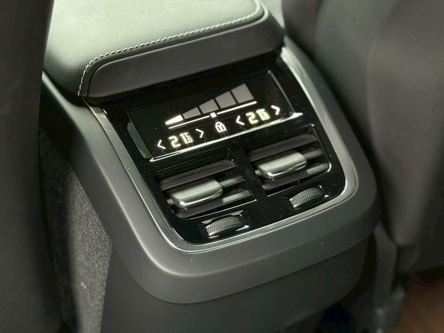 VOLVO富豪 XC60  第9張相片