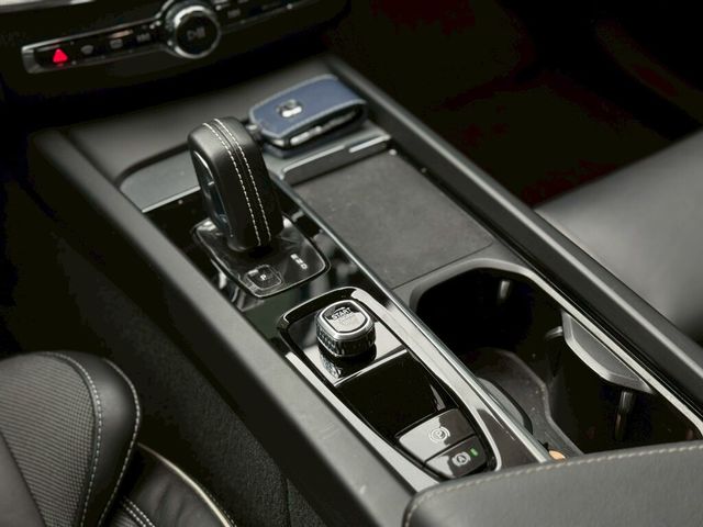 VOLVO富豪 XC60  第13張相片