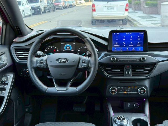 FORD福特 FOCUS  第10張相片