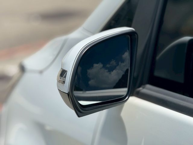 M-BENZ賓士 V220 D  第6張相片