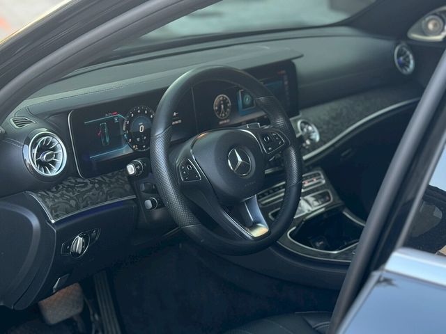 M-BENZ賓士 E300  第19張相片