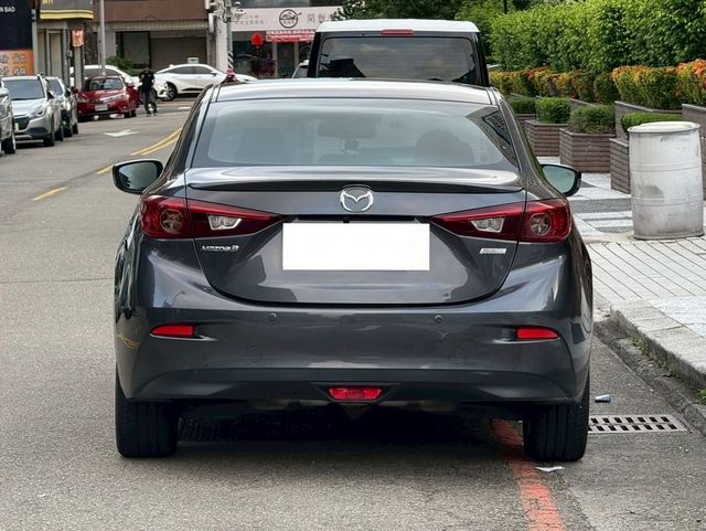 MAZDA馬自達 MAZDA 3  第4張相片