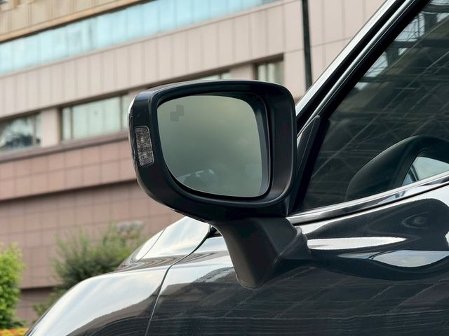 MAZDA馬自達 MAZDA 3  第15張相片