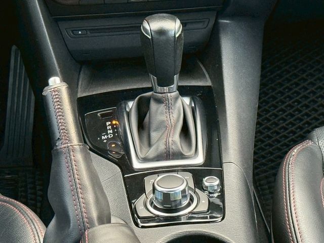 MAZDA馬自達 MAZDA 3  第16張相片