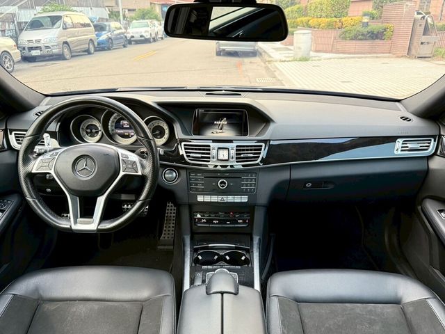 M-BENZ賓士 E200  第8張相片