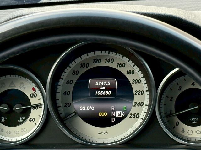 M-BENZ賓士 E200  第12張相片