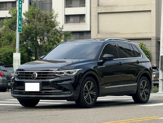 VOLKSWAGEN福斯 TIGUAN  第1張相片