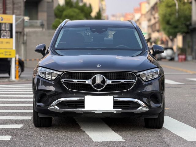 M-BENZ賓士 GLC200  第3張相片