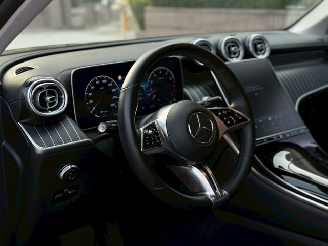 M-BENZ賓士 GLC200  第8張相片