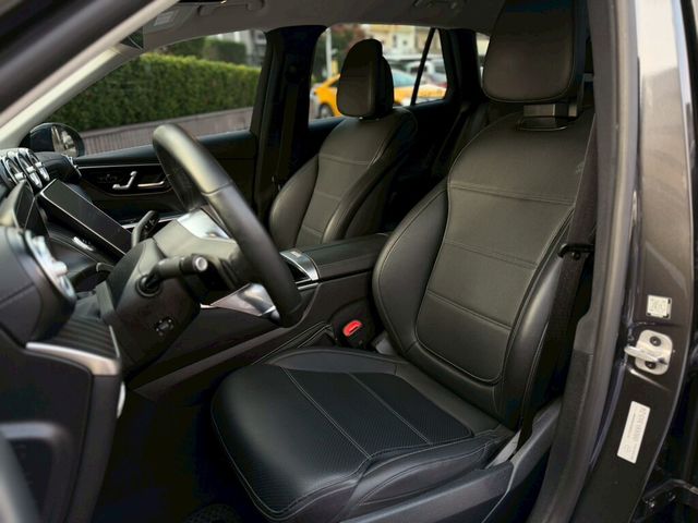 M-BENZ賓士 GLC200  第15張相片