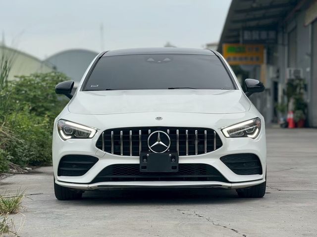 M-BENZ賓士 CLA250  第3張相片