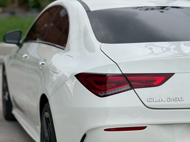 M-BENZ賓士 CLA250  第5張相片