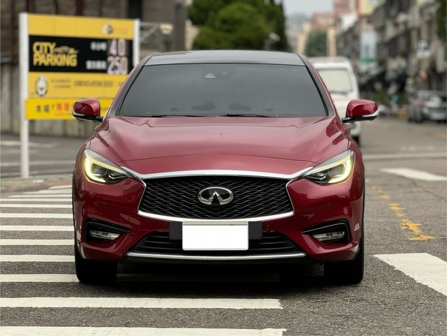 INFINITI無限 Q30  第3張相片