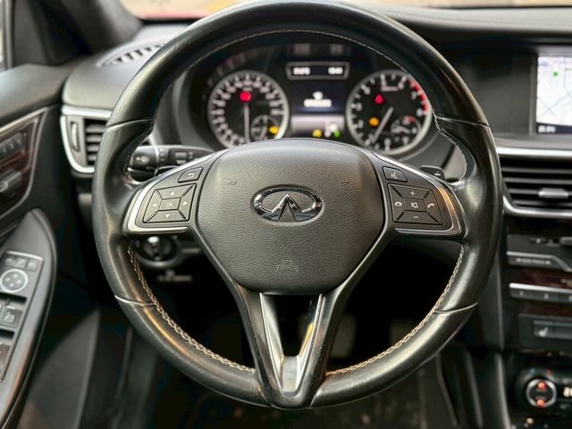 INFINITI無限 Q30  第13張相片