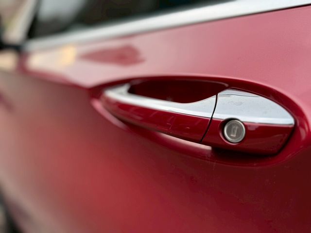 INFINITI無限 Q30  第17張相片