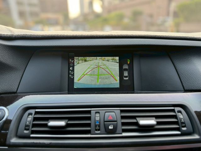 BMW寶馬 520D  第6張相片