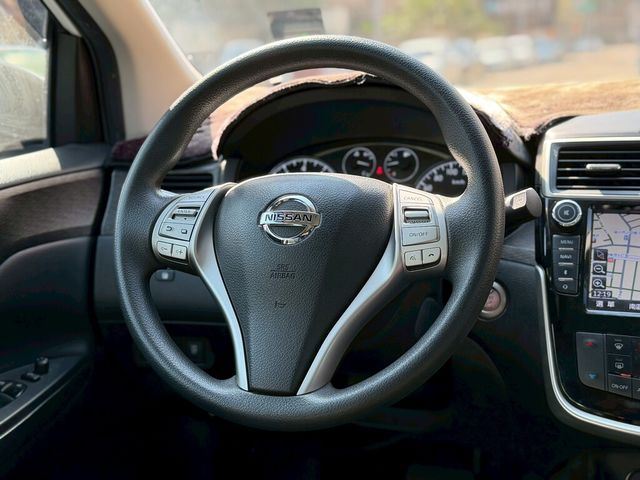 NISSAN日產 TIIDA  第12張相片