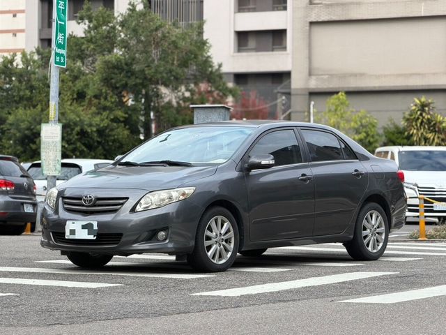 TOYOTA豐田 ALTIS  第1張相片
