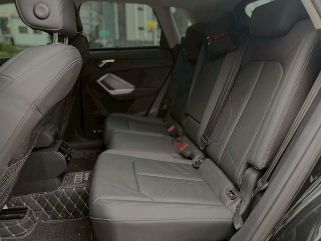 AUDI奧迪 Q3  第15張相片