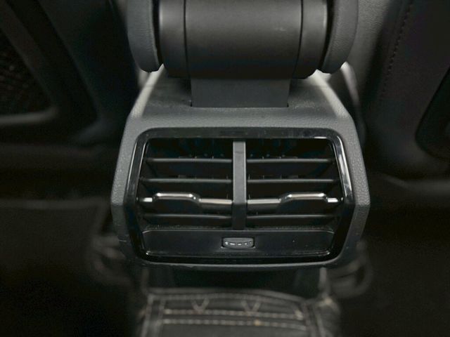 AUDI奧迪 Q3  第16張相片