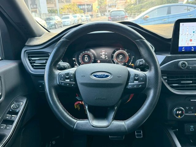 FORD福特 KUGA  第10張相片