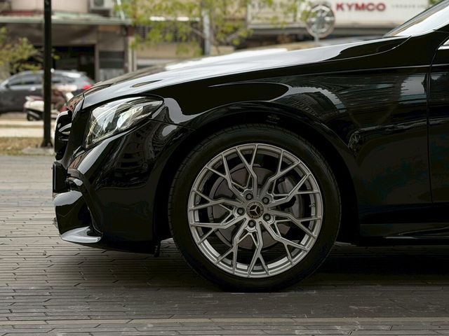 M-BENZ賓士 E250  第5張相片