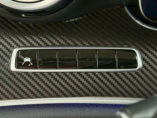 M-BENZ賓士 E250  第19張相片