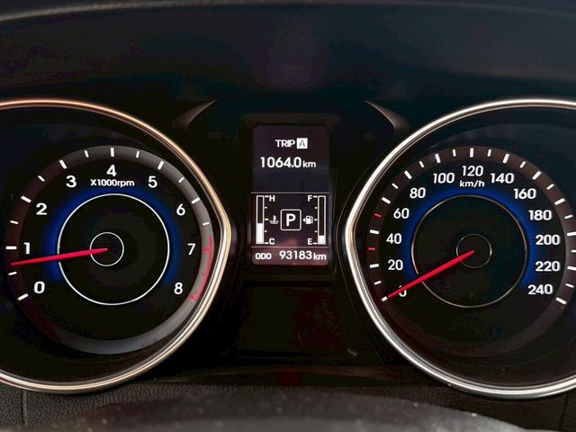 HYUNDAI現代 ELANTRA  第5張相片