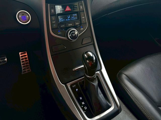 HYUNDAI現代 ELANTRA  第12張相片