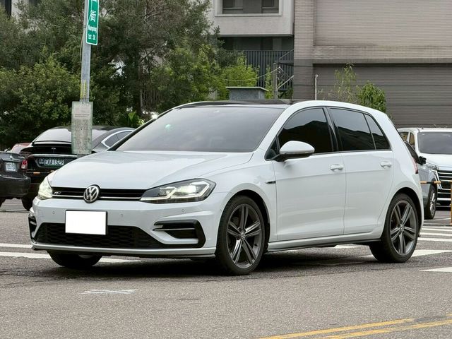VOLKSWAGEN福斯 GOLF  第1張相片