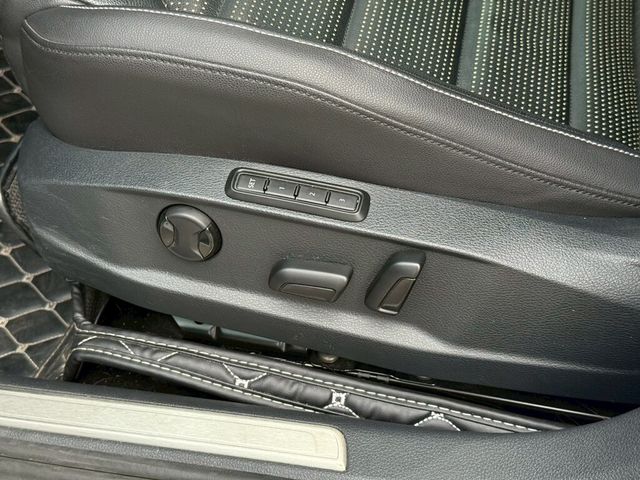 VOLKSWAGEN福斯 GOLF  第14張相片