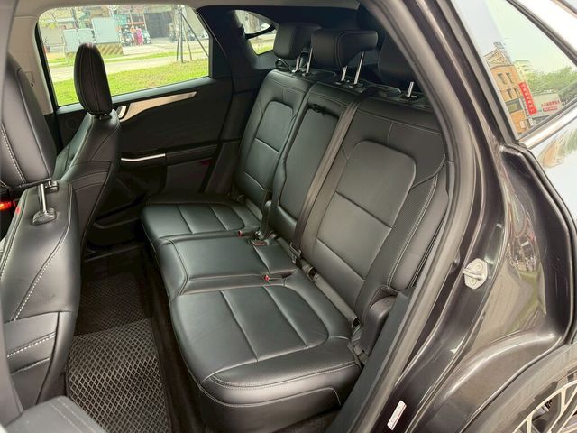 FORD福特 KUGA  第12張相片