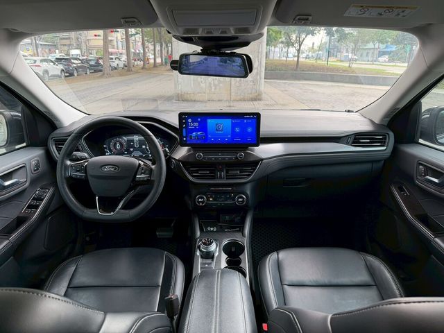 FORD福特 KUGA  第16張相片