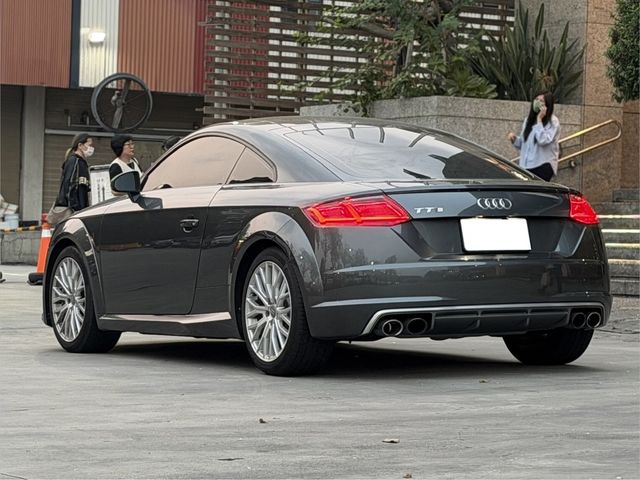 AUDI奧迪 TTS  第2張相片