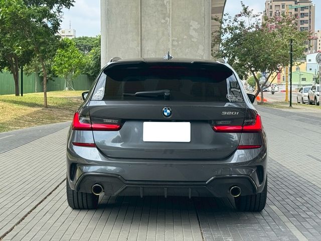 BMW寶馬 320I TOURING  第4張相片