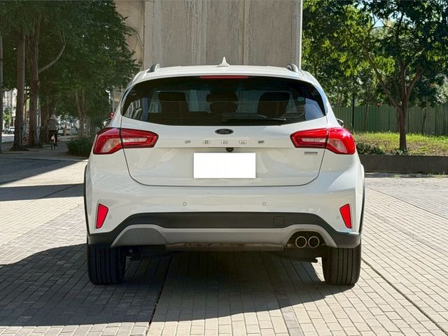 FORD福特 FOCUS ACTIVE  第4張相片