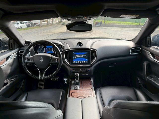 MASERATI瑪莎拉蒂 GHIBLI SQ4  第10張相片