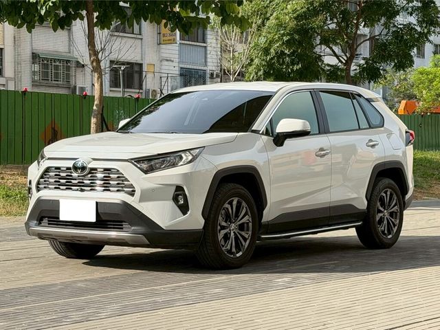 TOYOTA豐田 RAV4  第1張相片
