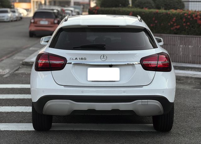 M-BENZ賓士 GLA180  第4張相片