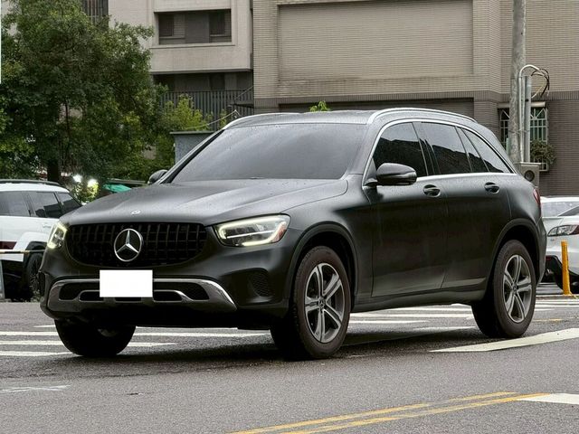 M-BENZ賓士 GLC300  第1張相片