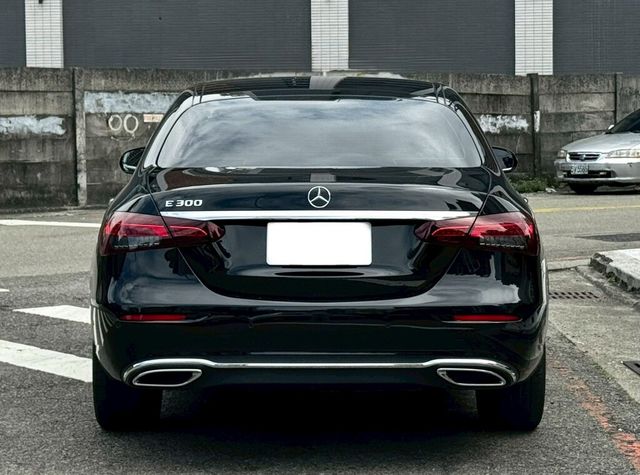 M-BENZ賓士 E300  第4張相片