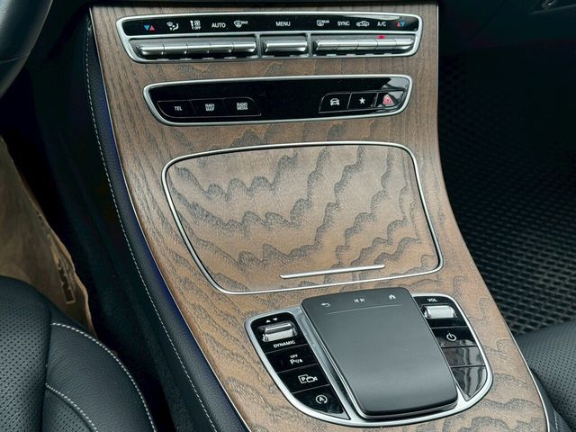 M-BENZ賓士 E300  第13張相片