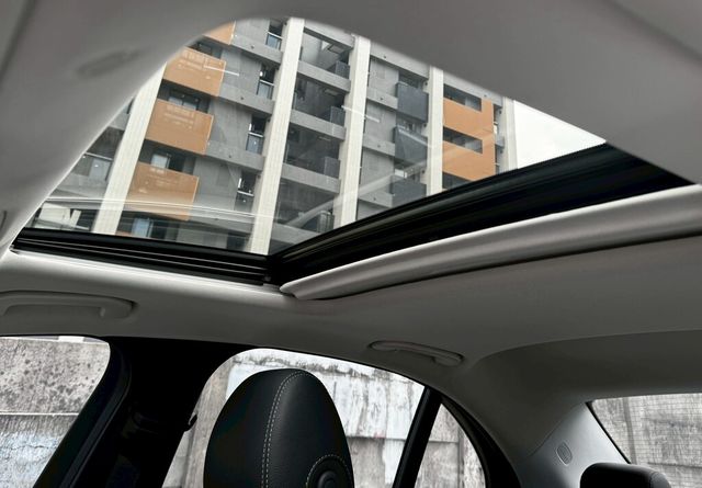 M-BENZ賓士 E300  第16張相片