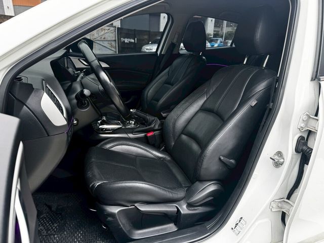 MAZDA馬自達 MAZDA 3  第5張相片