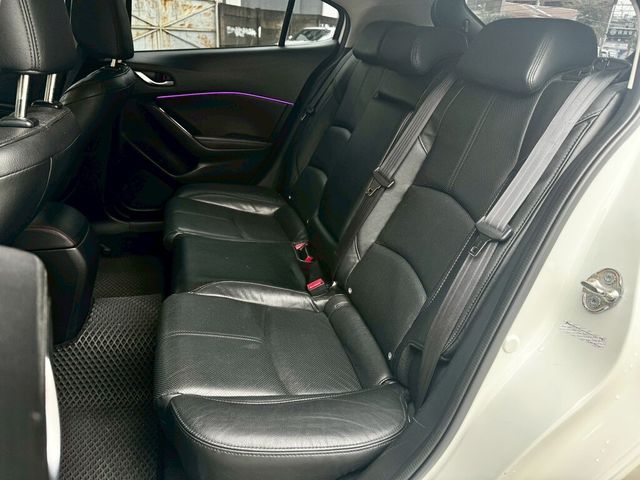MAZDA馬自達 MAZDA 3  第13張相片