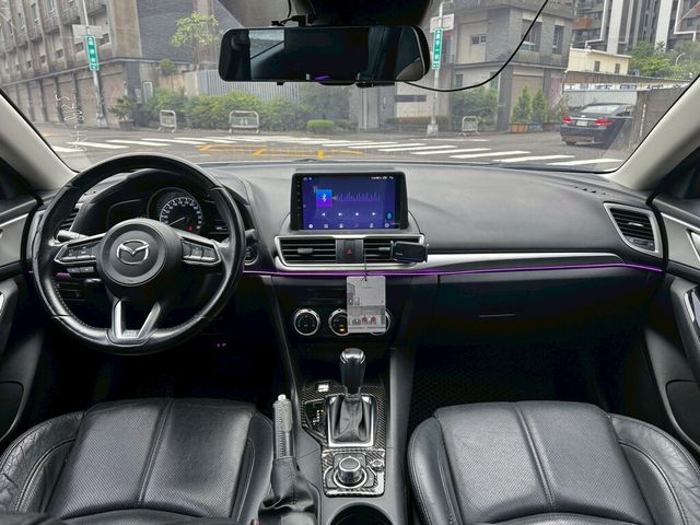 MAZDA馬自達 MAZDA 3  第14張相片