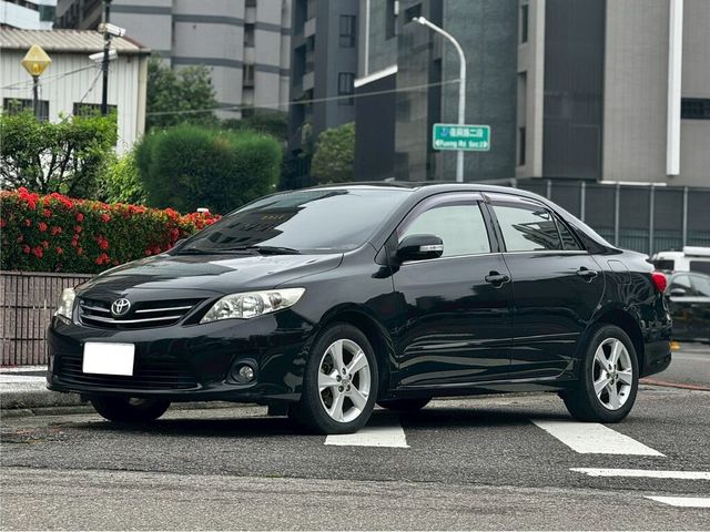 TOYOTA豐田 ALTIS  第1張相片