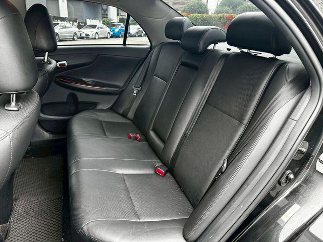 TOYOTA豐田 ALTIS  第10張相片